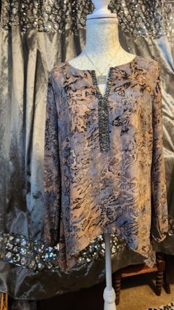PRELOVED JUICY COUTURE SIZE MEDIUM Beaded Neckline Tunic Top