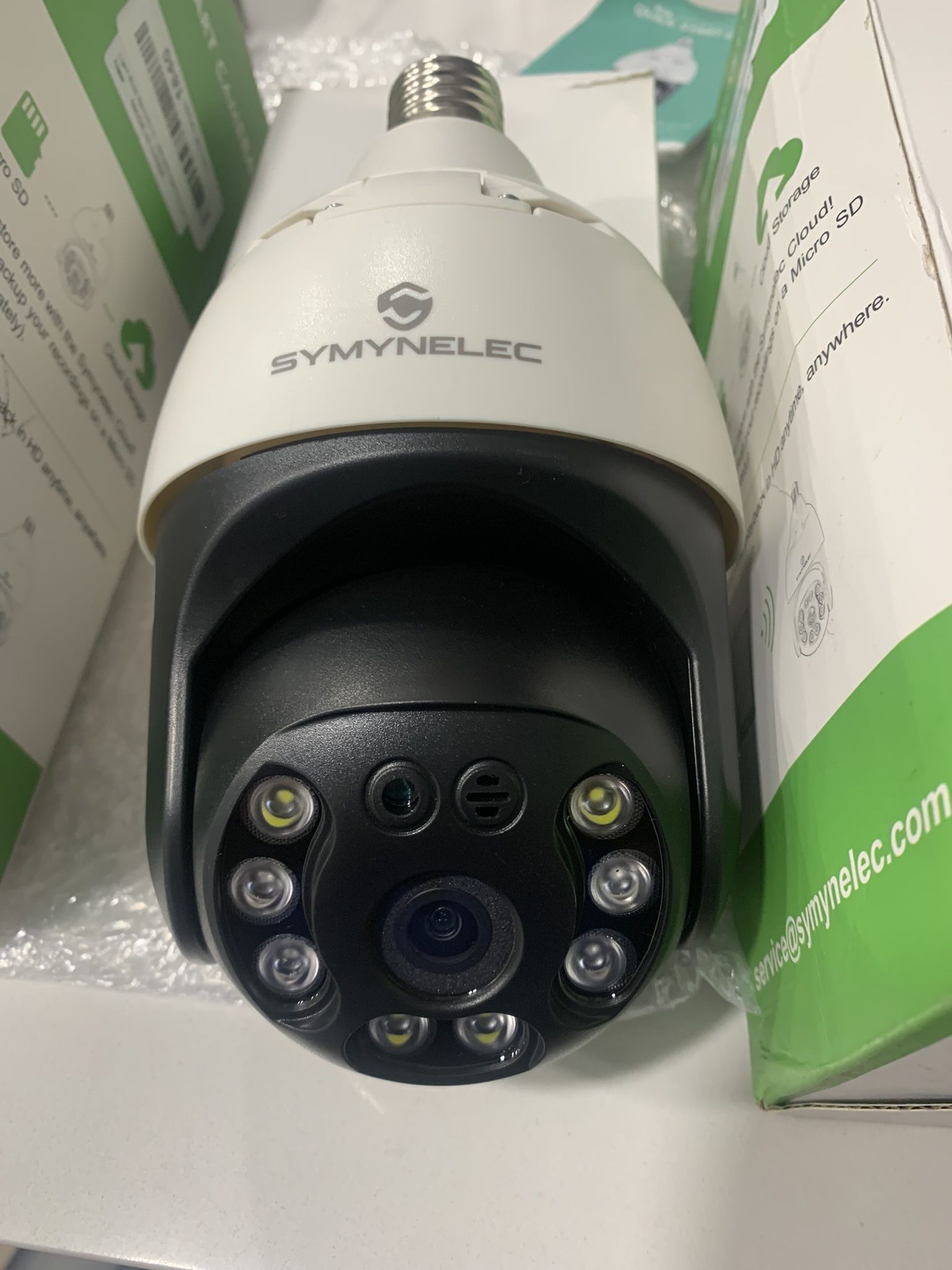 1. OPEN BOX. SYMYNELEC P4 WIRELESS WIFI SECURITY SMART BULB CAMERA OPEN BOX