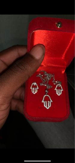 Diamond necklace