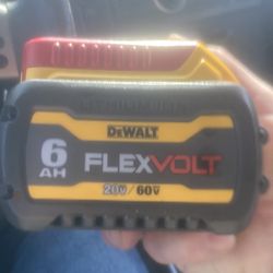 2 6ah flex volt and one reg 6ah battery    Three batteries  200 dollars   No less