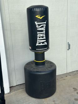 Everlast boxing stand