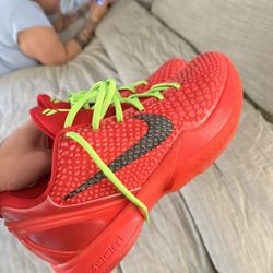 Nike Kobe Reverse Grinches