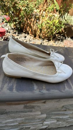 Girl dress shoes