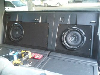Custom car audio installation