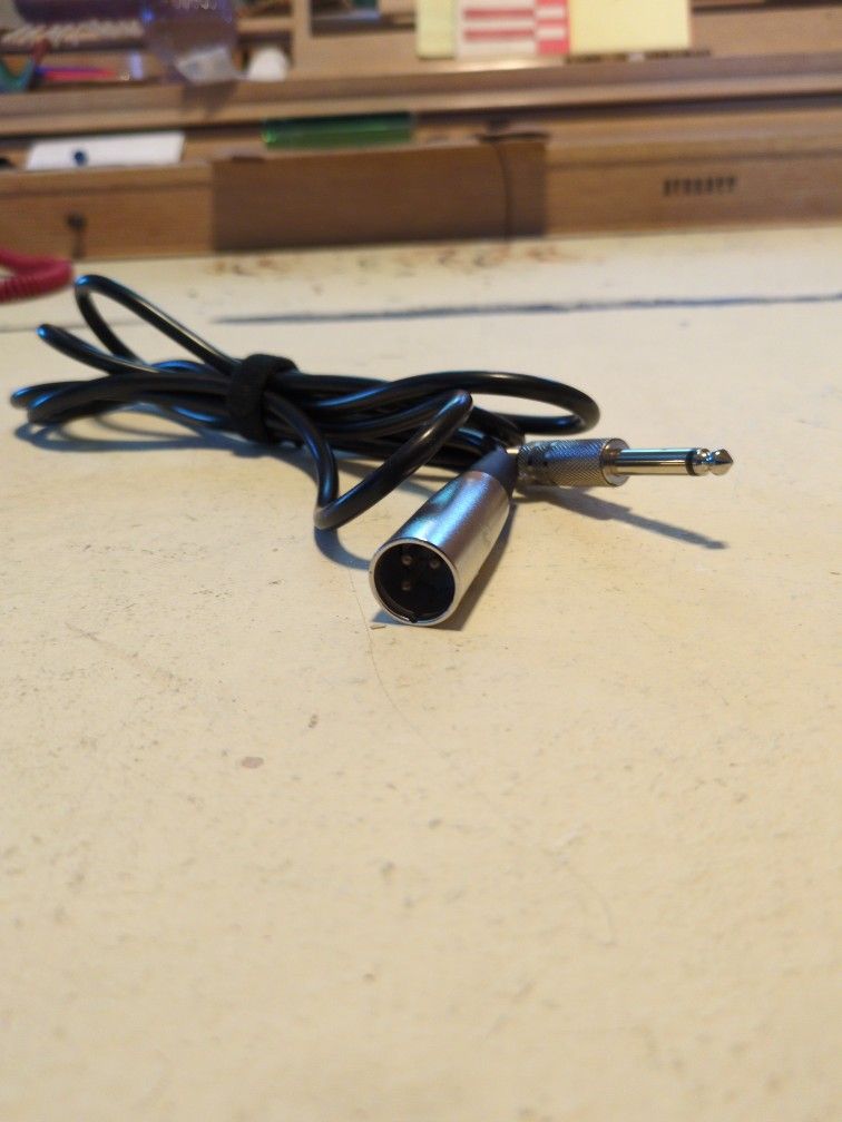 Mono 1/4" Male to XLR Male Cable - 5 ft