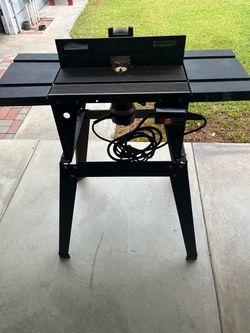 Router table with commercial Router
