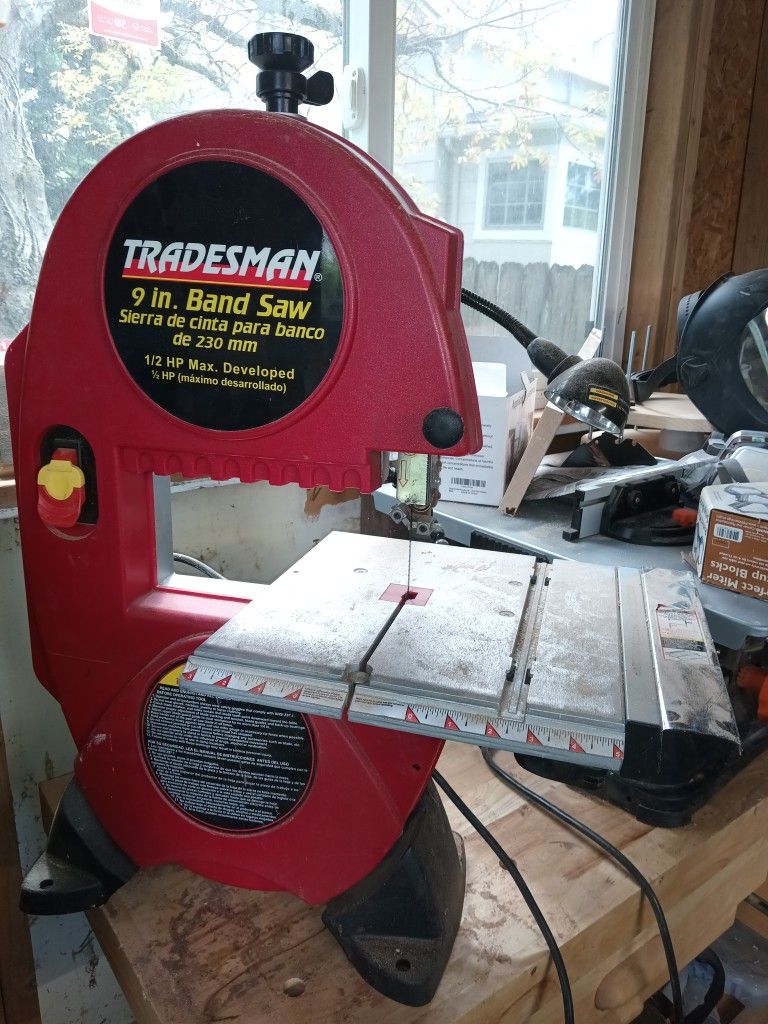 Tradesman band saw 9inch
