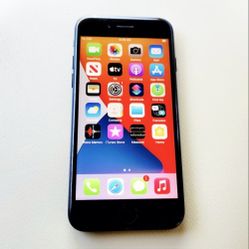 64GB Unlocked iPhone 8 Excellent Condition 