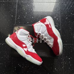 Jordan 11 Cherry Sz 10.5