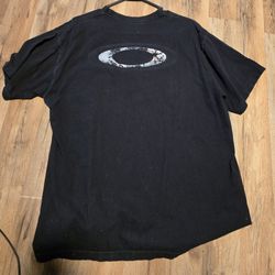 Oakley  Graphic T Shirt Men’s Size Xl  