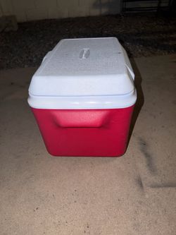 Igloo ice chest