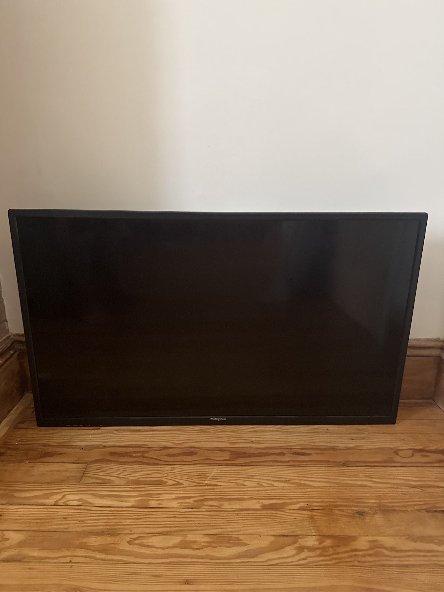 Westinghouse 40” Roku TV