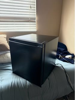 Mini fridge Great condition