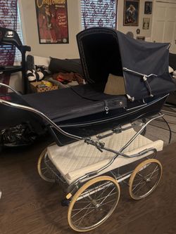 1979 Silvercross Pram