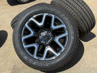 20" Dodge Ram 1500 OEM 94059 Laramie wheels 68583860AA Bridgestone 275/55/20 99%