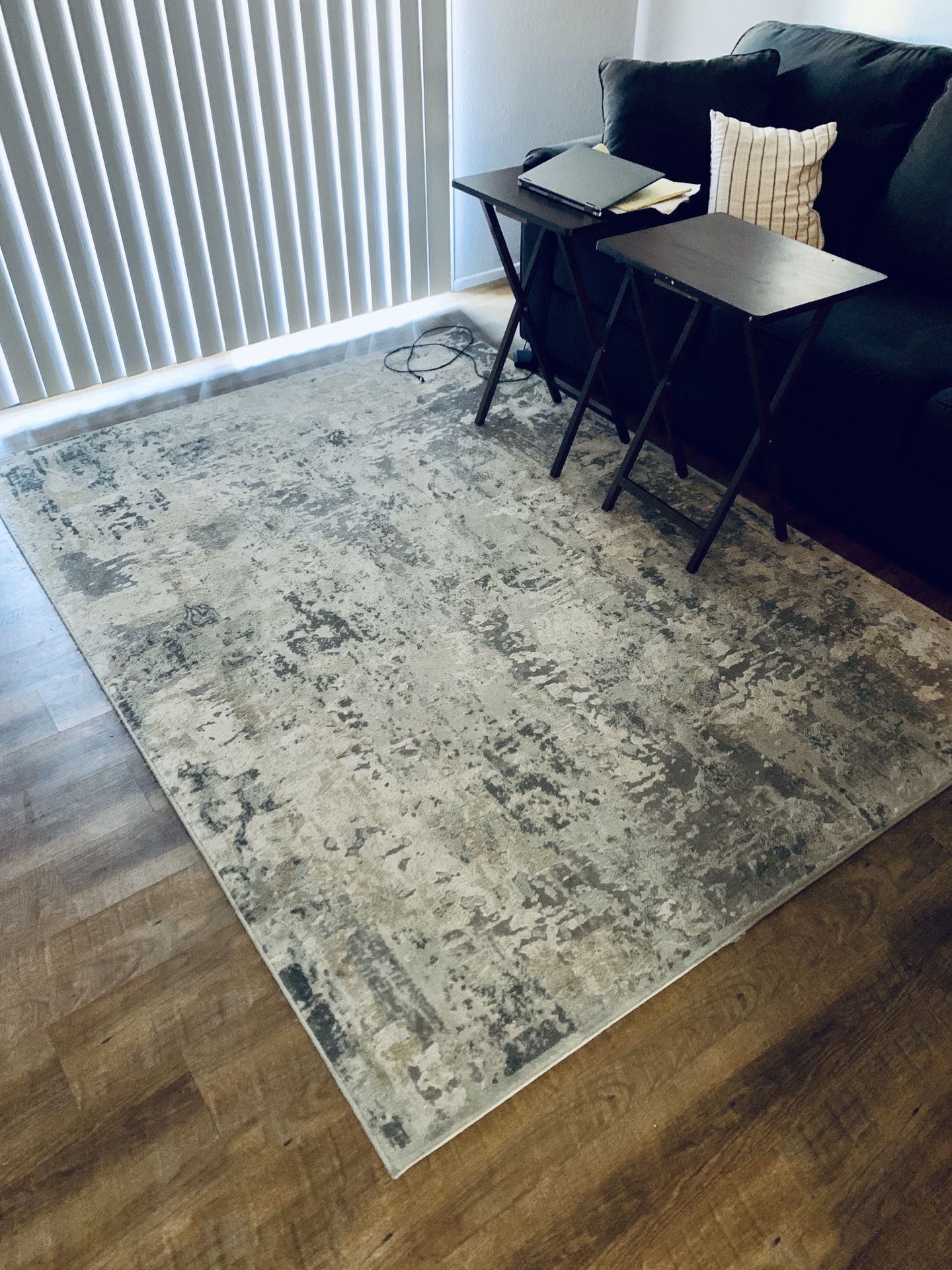 Area rug 5x7