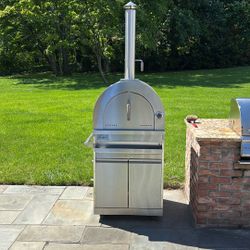 Wood Fired Pizza Oven