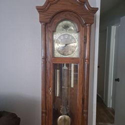 Vintage Ridgeway Grandfather Clock Works And Chimes Beautiful 