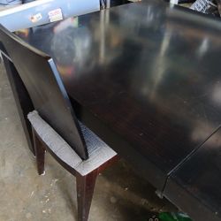 Table With Chairs 