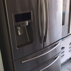 Samsung French 4 Door Refrigerator