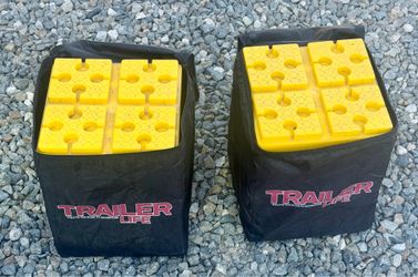 Rv plastic locking leveling blocks