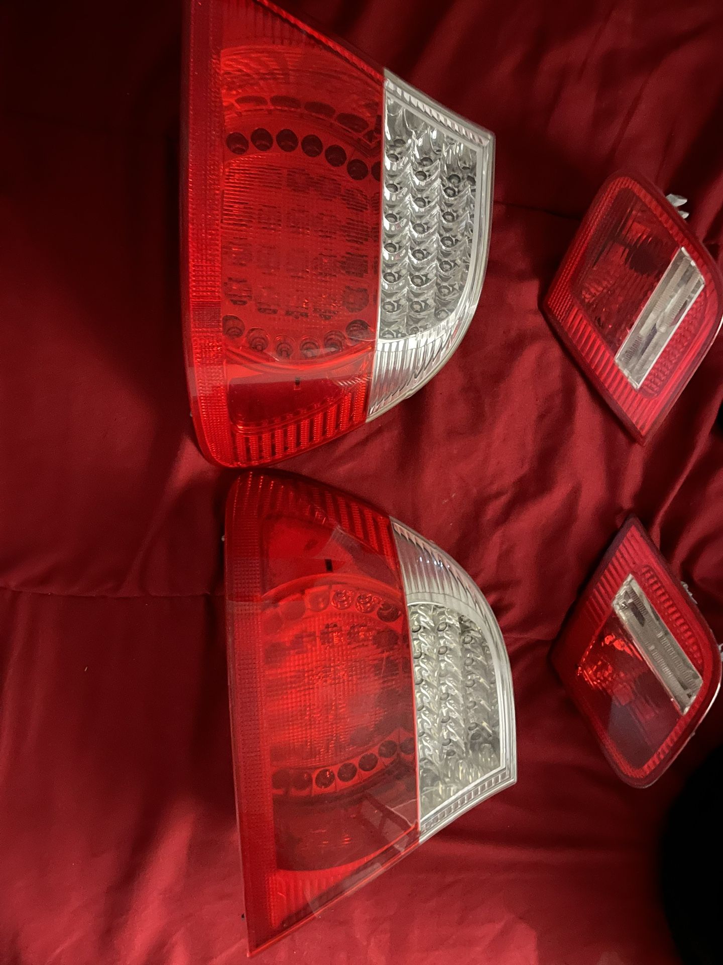 E46 BMW TAIL LIGHTS