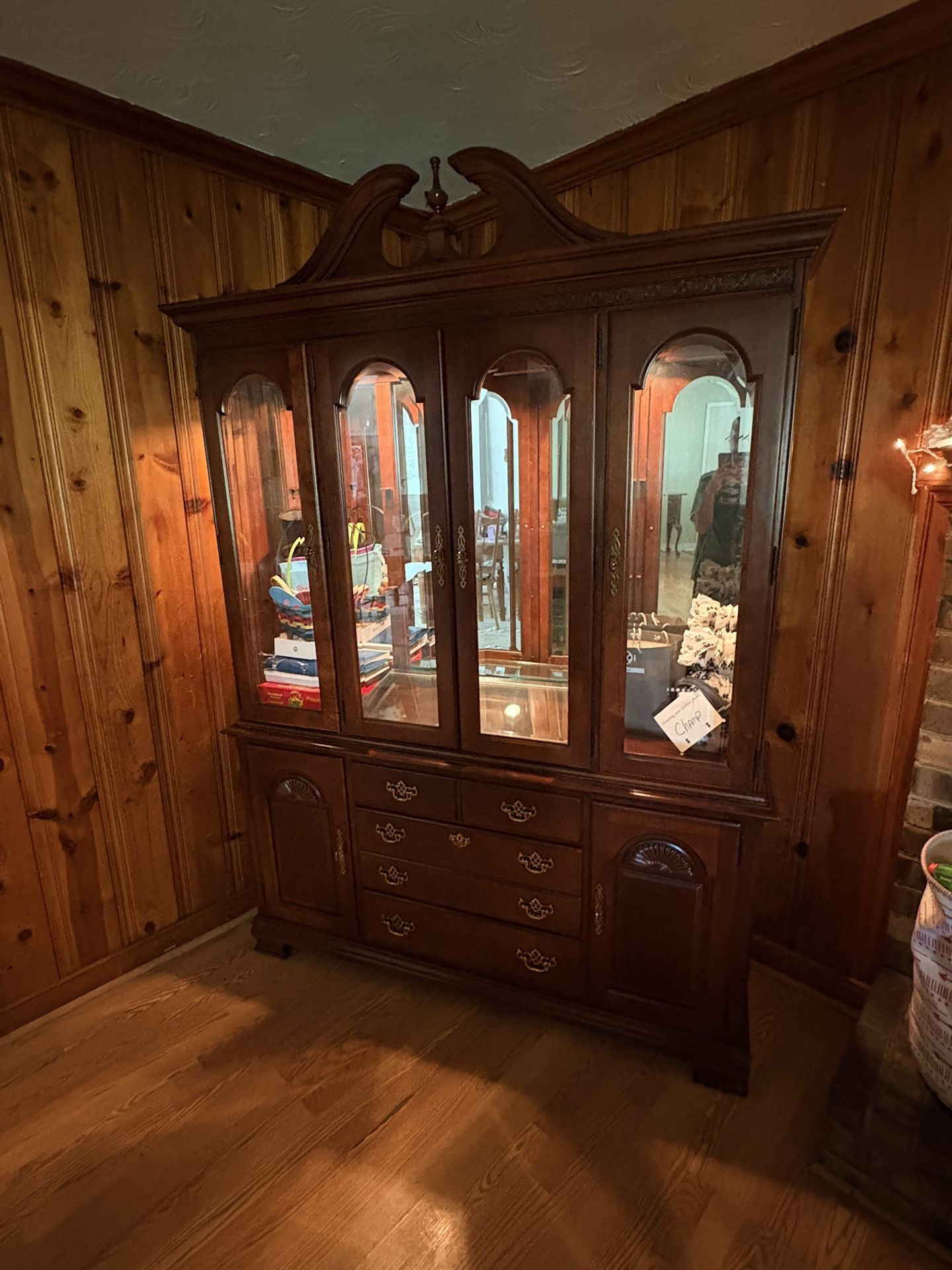 Wood Tone Stanley Furniture Beautiful Piece