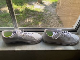 NIKES FOR SALE