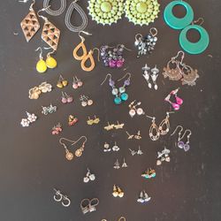 Fashion Earrings $1 EACH 