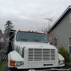 1998 International Automatic Lift Dump Truck 