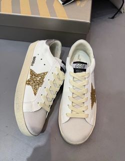 Golden Goose Sneakers