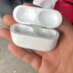 AirPod Pro Charging Case