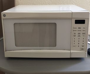 GE Counter Top Microwave Oven