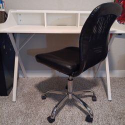 Office Desk With Chair 