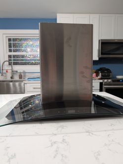 Range hood, like new