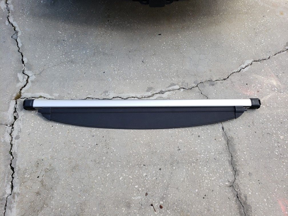 Cargo Cover Retractable Trunk Shielding Shade