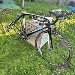 Trek Madone 5.2 OCLV Carbon Road Bike