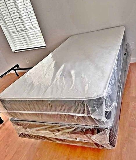 Clearing Out Sale!!! Brand New Mattress With Box Spring For Sale With Free Delivery