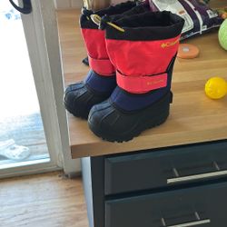Toddler Snow Boots Size 6