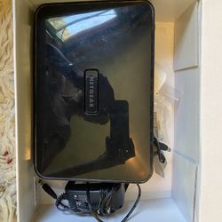 NETGEAR N750 Dual Band 4 Port Wi-Fi Gigabit Router (WNDR4300)