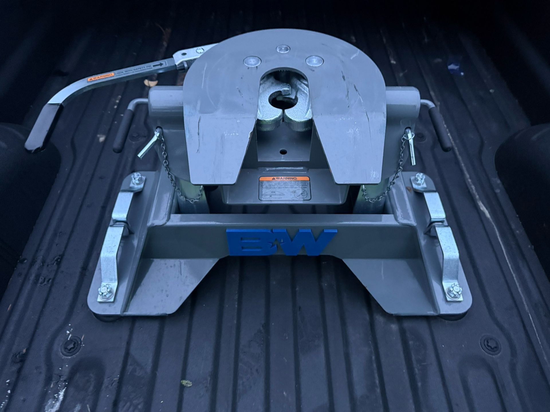 Fifth wheel Hitch 