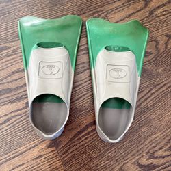 Swimming gear for swim team