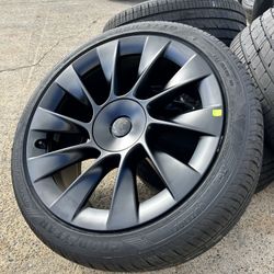 INSTALL FREE(4) NEW 2025 OEM 20” TESLA MODEL Y INDUCTION WHEELS RIMS TPMS OEM GOODYEAR 100%