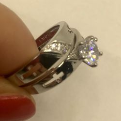 Cross Engraved Wedding/engagement Ring Size 7