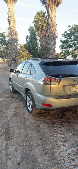 2005 Lexus