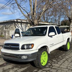 Toyota Tundra 2002 LE AWD