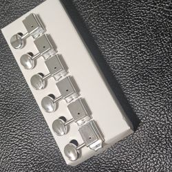 vintage style tuning machines