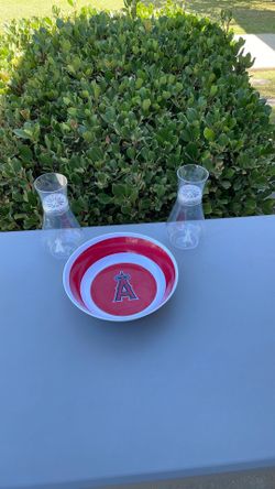 ⚾️ A⚾️ X2 Plastic Cups and Plastic Bowl + Hats   ⚾️