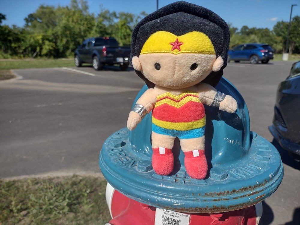 Wonder Woman 7.5-8” Chibi Plush Stuffed Animal DesignWare AmScan Justice League