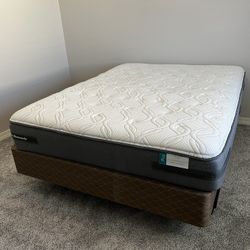 Queen Size bed